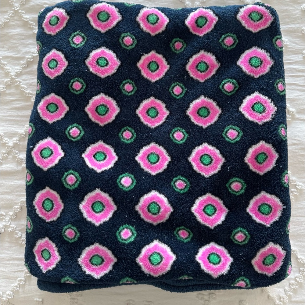 Vera Bradley Pink and Green Geometric Blanket
